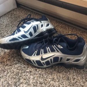 Men’s Nike Shox